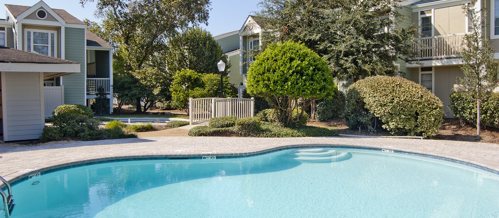 Harper's Ferry Apartments in Kenner, LA Studio, 1 & 2 Bedroom Apartments For Rent 1st Lake